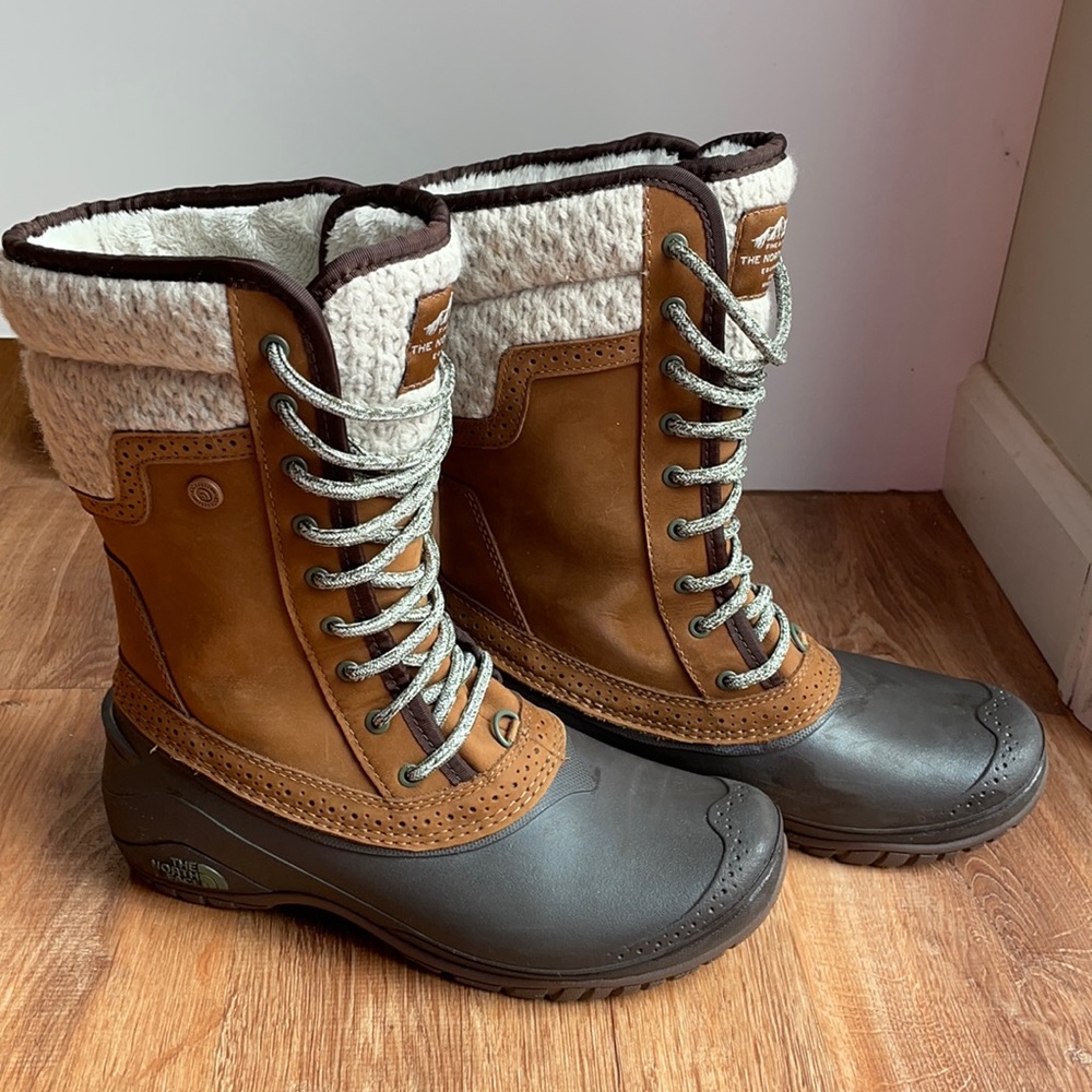 The North Face Women's Shellista boots